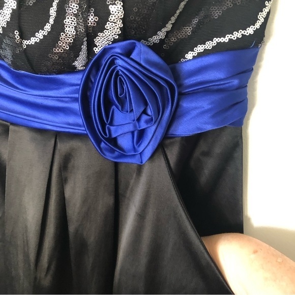 Jolie Dress Size 8P Sequins Y2K Whimsigoth Strapless Satin Midi‎ Cocktail - Picture 4 of 8